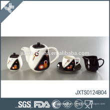 El sistema de té de la porcelana 15pcs con la línea del oro oro de la etiqueta engomada plateó la taza de té